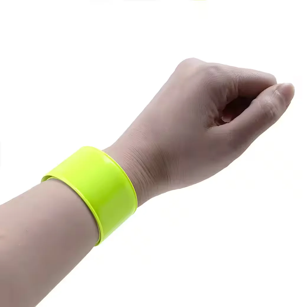 AVANA Reflektorband Schnapparmband reflektierendes Armband Joggen